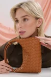 cleo-woven-handbag-unCuquwy-0.webp