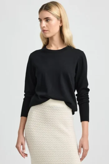 TOORALLIE Jumpers-FINE MERINO CREW BLACK