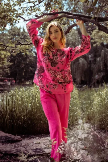 MADE IN ITALY Tops-LINEN FLORAL TOP SANGRIA-BLOOMS