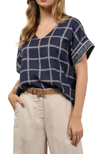 MADLY SWEETLY Tops|Weekend Edit-LYRICAL TOP NAVY