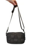 platted-crossbody-RPPQngRr-0.webp