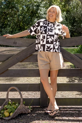 ELM T Shirts-SPLICE TEE BLACK-WHITE