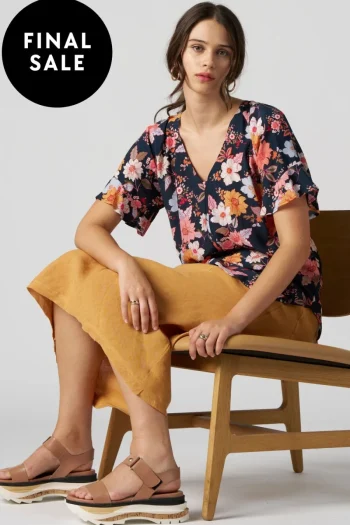 MADLY SWEETLY Tops-SPRING HAS SPRUNG TOP NAVY